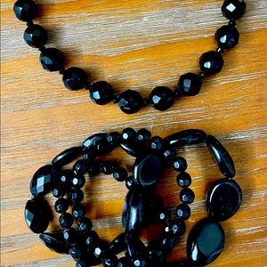 Black Beaded Necklace w/4 beaded bracelets